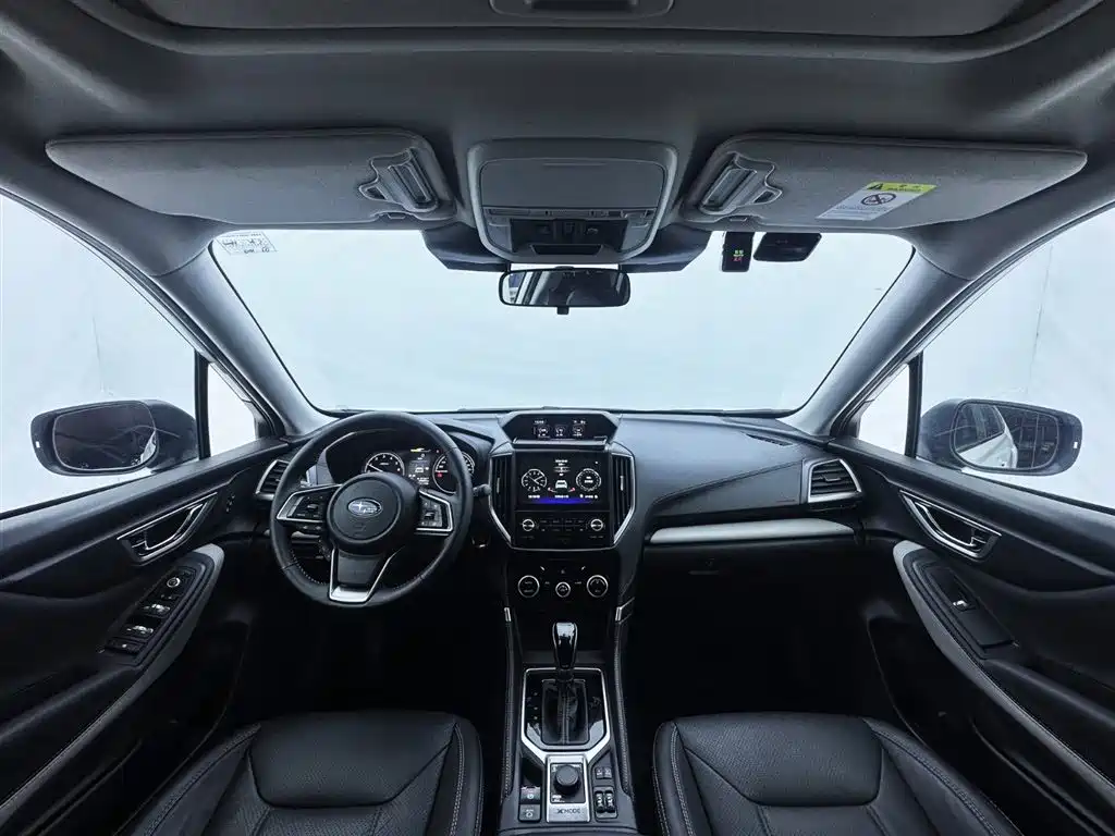 Subaru Forester 2023 — фото 19