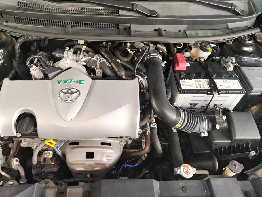 Toyota Yaris L 2021 — фото 10