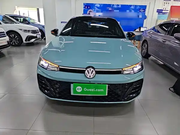 Volkswagen Passat 2024
