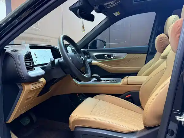 GAC Trumpchi GS8 2024