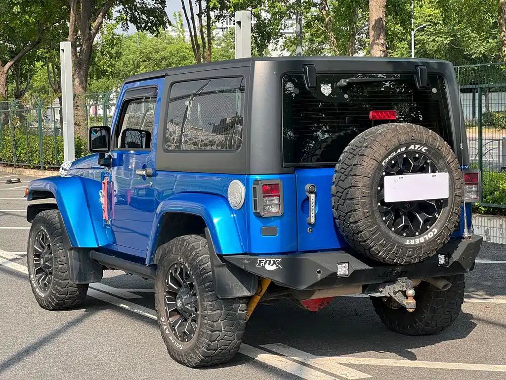 Jeep Wrangler 2015 — фото 4