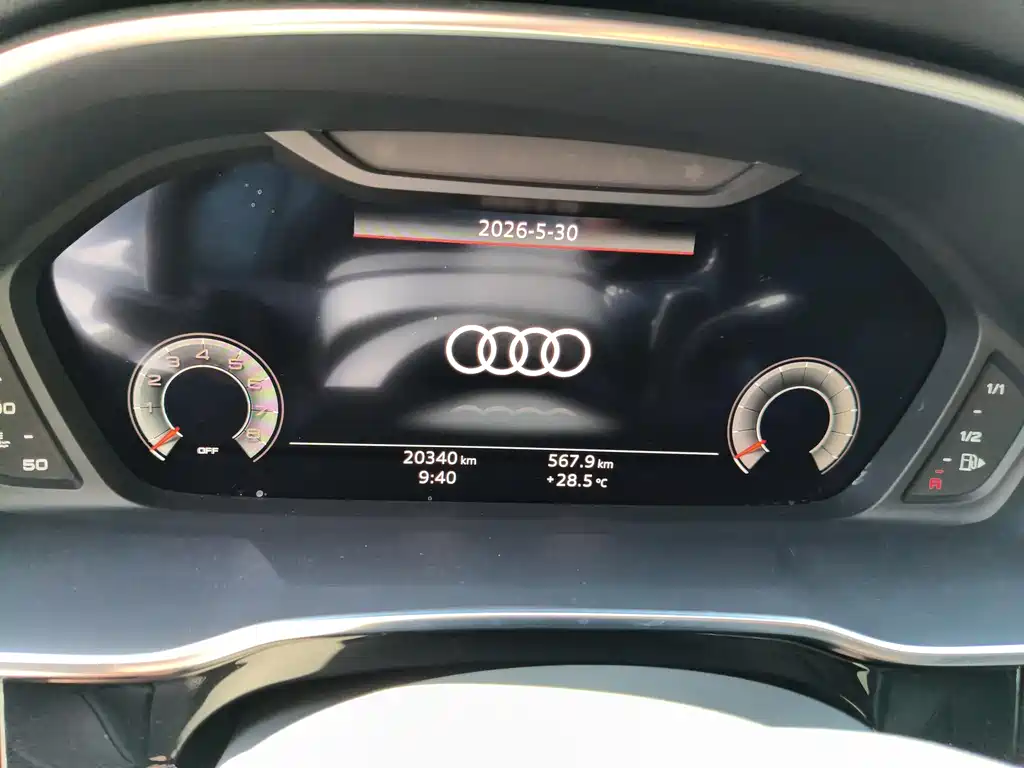 Audi Q3 2022 — фото 8