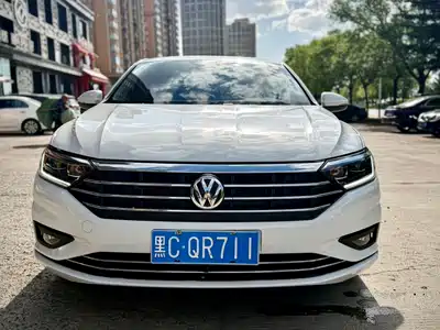 Volkswagen Sagitar 2022