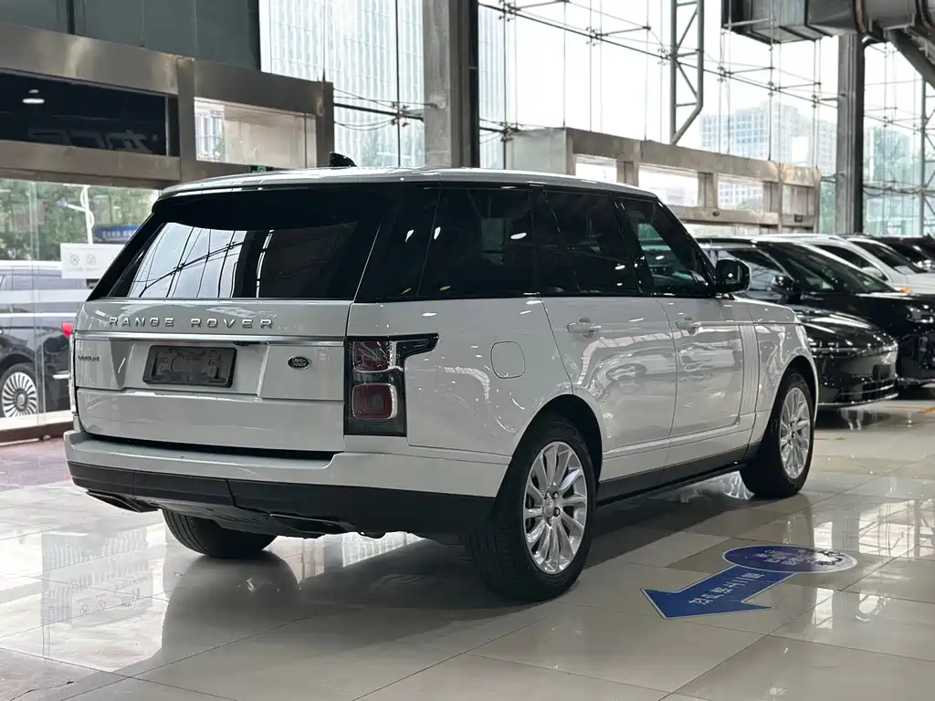 Land Rover Range Rover 2020 — фото 4