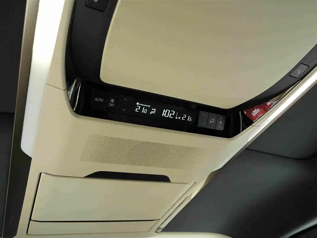 Toyota Alphard 2025 — фото 21