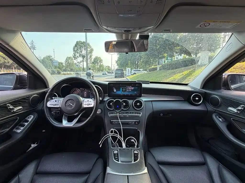 Mercedes-Benz C-Class 2019 — фото 11