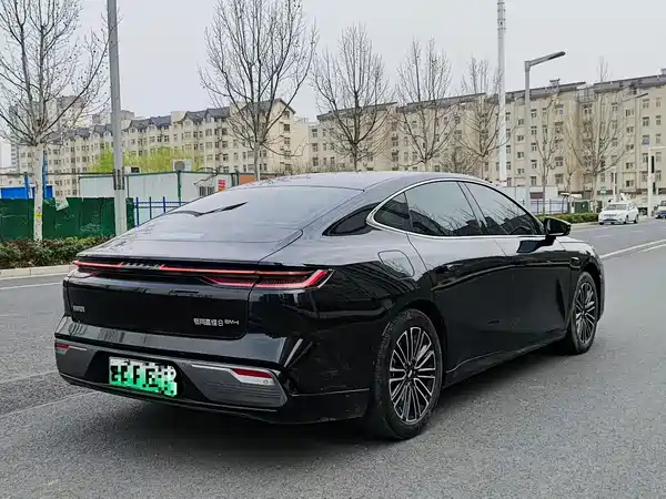 Geely Galaxy Starshine 8 2025