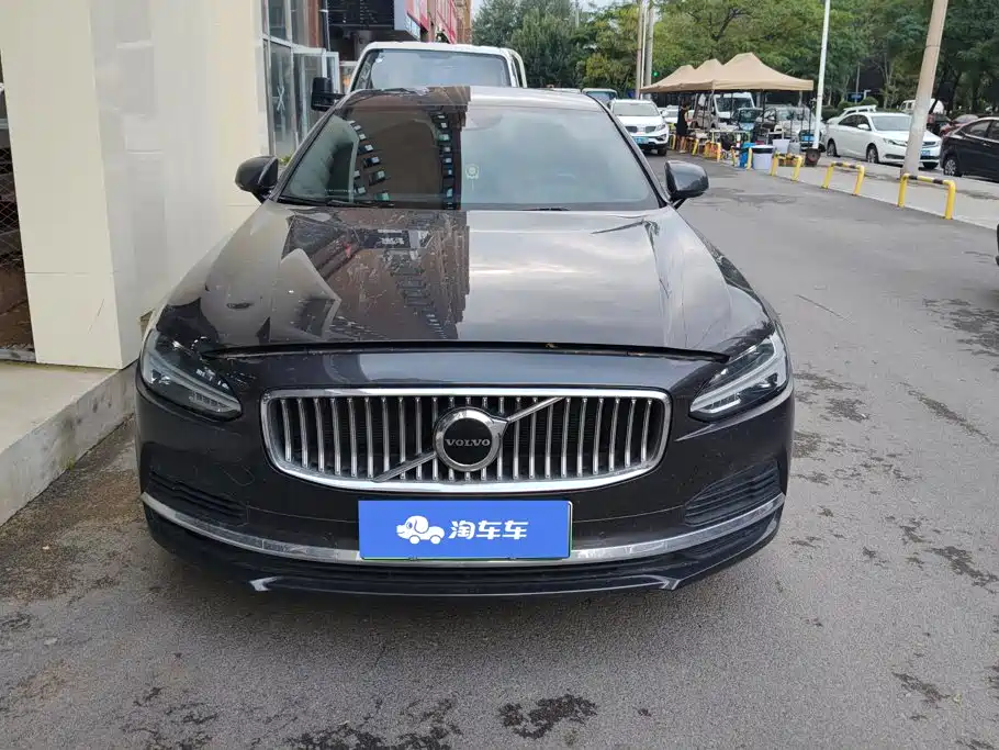 Volvo S90 PHEV 2021