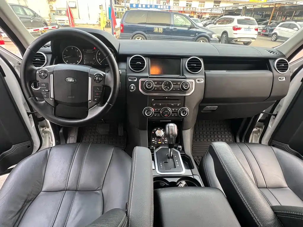 Land Rover Discovery 2011