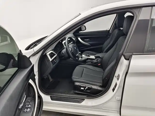 BMW 3 Series GT 2016 — фото 11