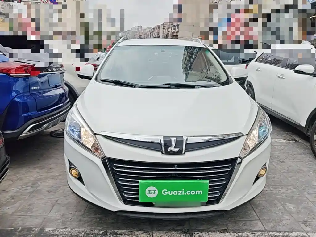 Luxgen U6 2015