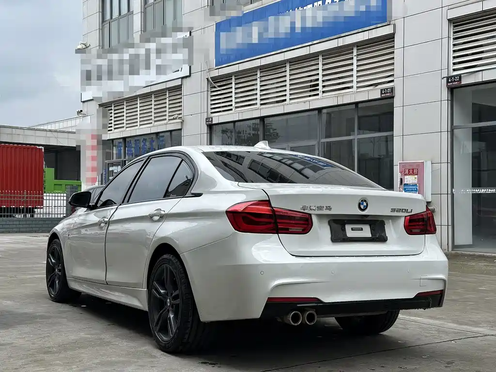 BMW 3 Series 2018 — фото 3