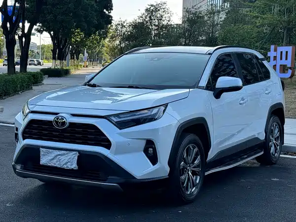 Toyota RAV4 2024