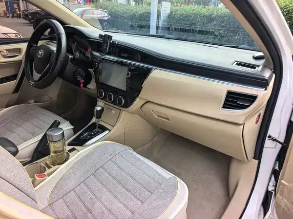 Toyota Corolla 2015