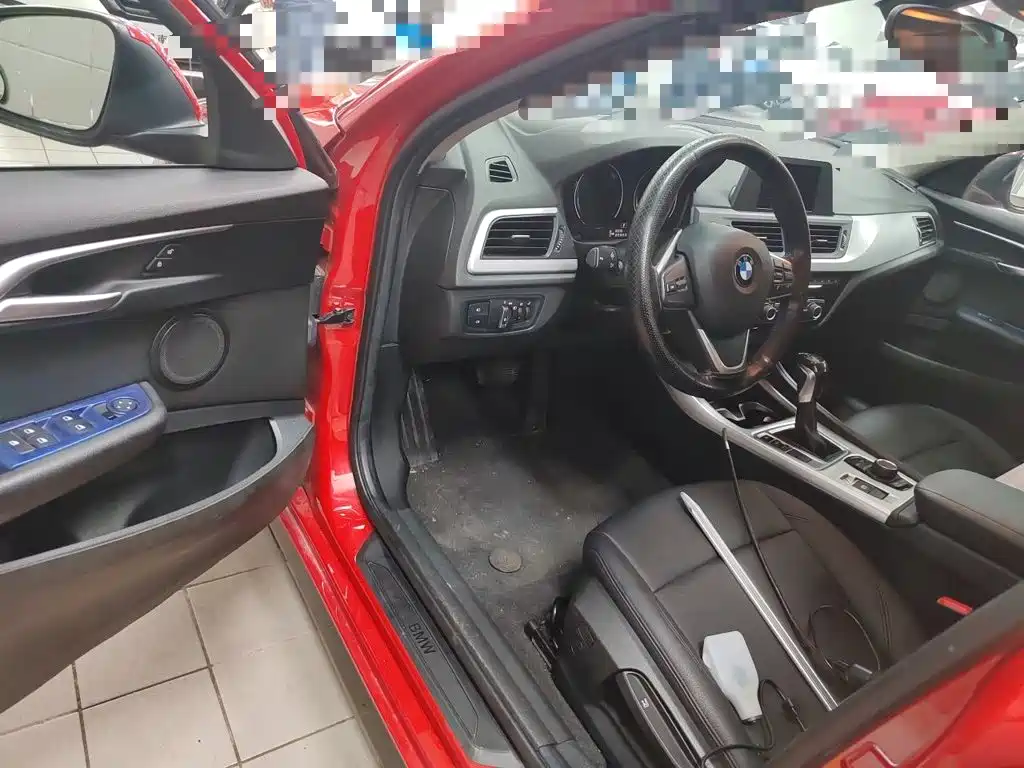BMW 1 Series 2019 — фото 17