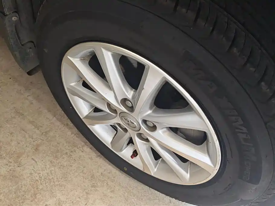 Toyota Camry 2015