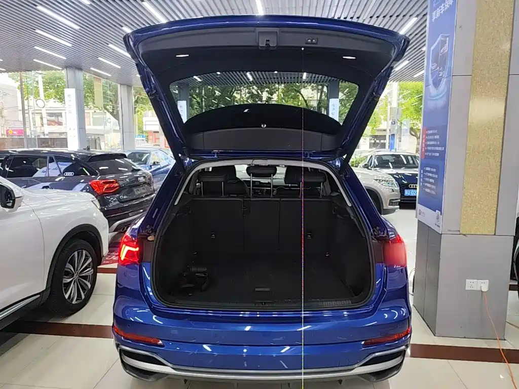 Audi Q3 2020 — фото 19