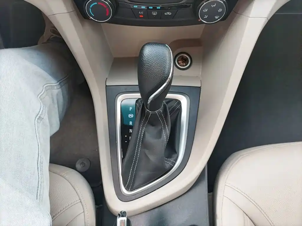 Buick Excelle 2020 — фото 10