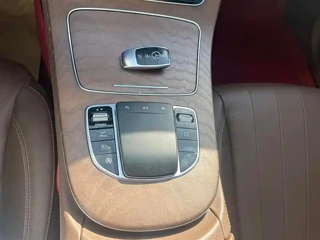Mercedes-Benz E-Class 2021 — фото 10