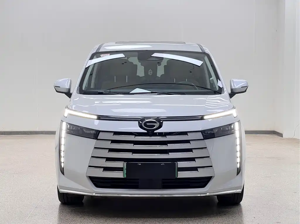 GAC Motor E8 PHEV 2024 — фото 2