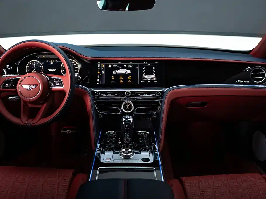 Bentley Flying Spur 2024 — фото 9
