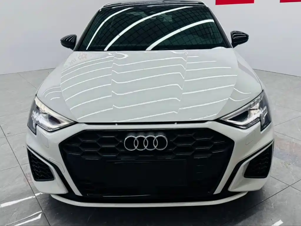 Audi A3 2023 — фото 2