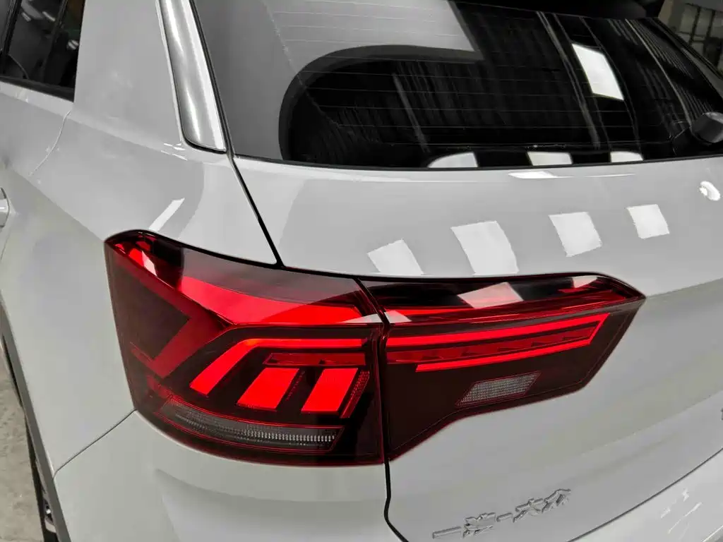 Volkswagen T-Roc 2022 — фото 19