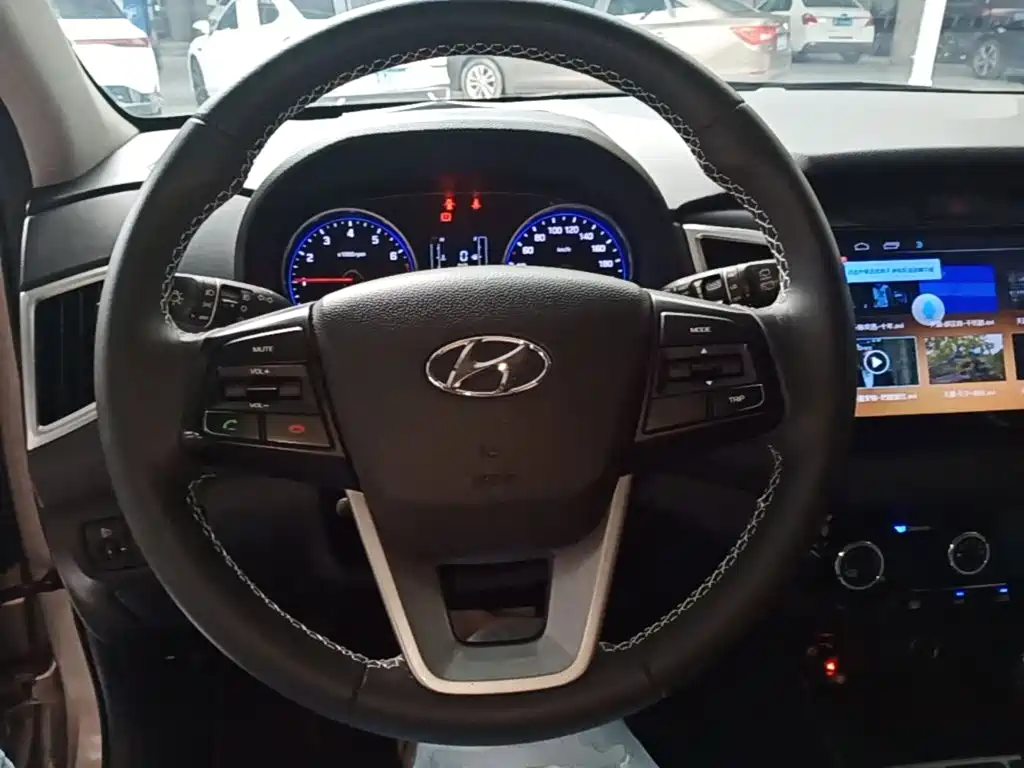 Hyundai ix25 2019 — фото 11