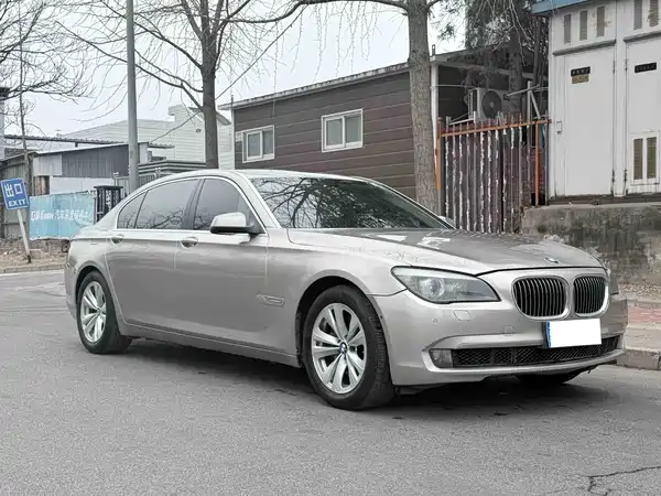 BMW 7 Series 2011