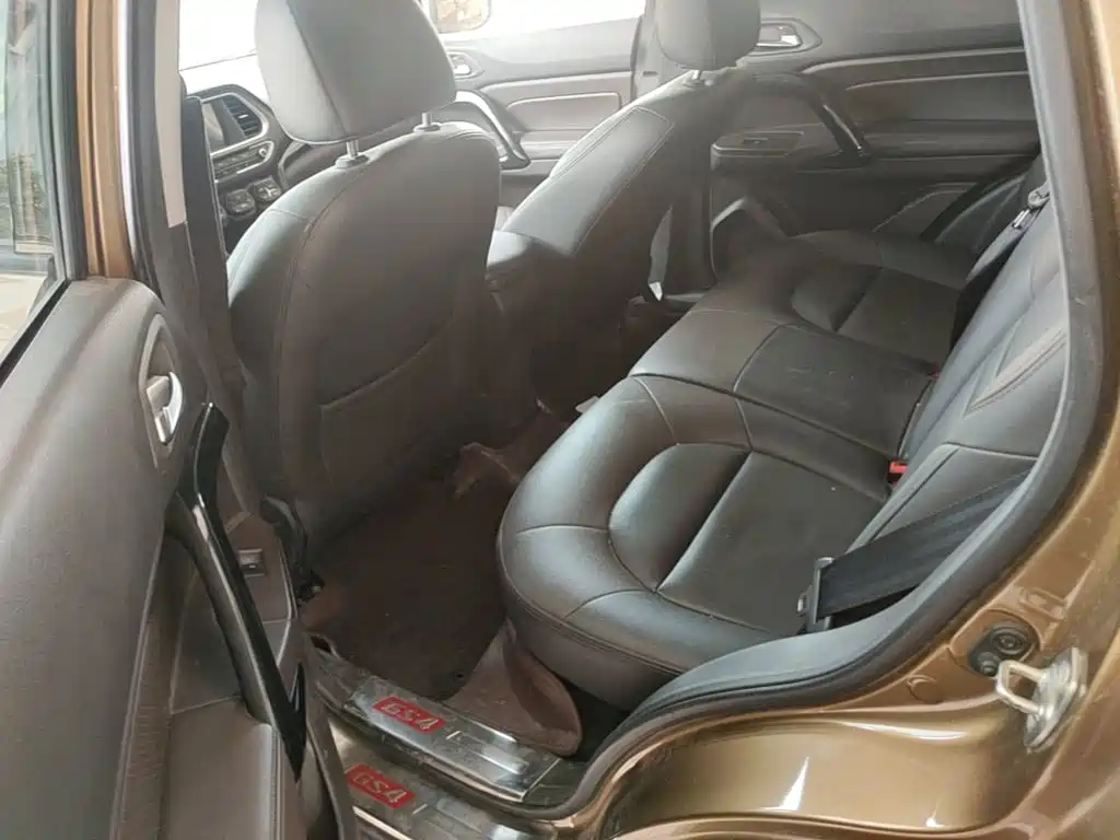 GAC Motor Trumpchi GS4 2015 — фото 17