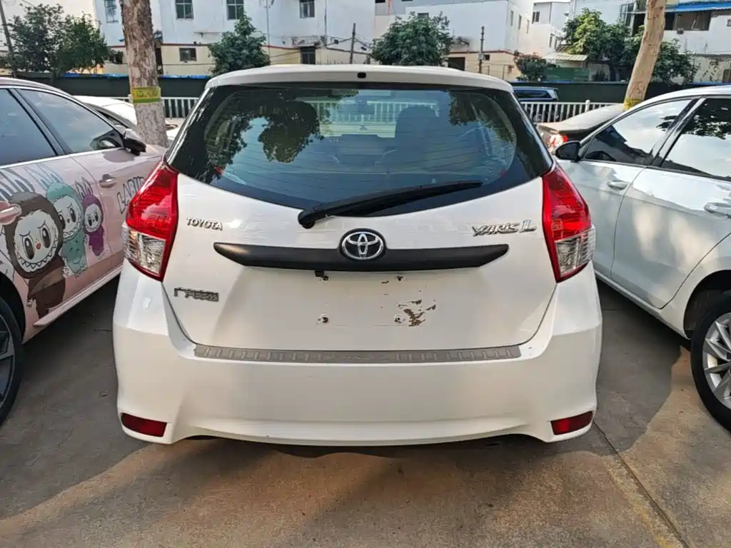 Toyota Yaris L 2016 — фото 6