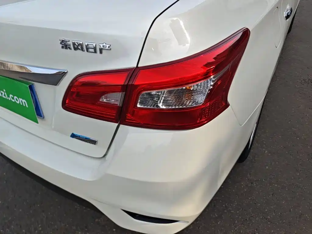 Nissan Sylphy 2018 — фото 8