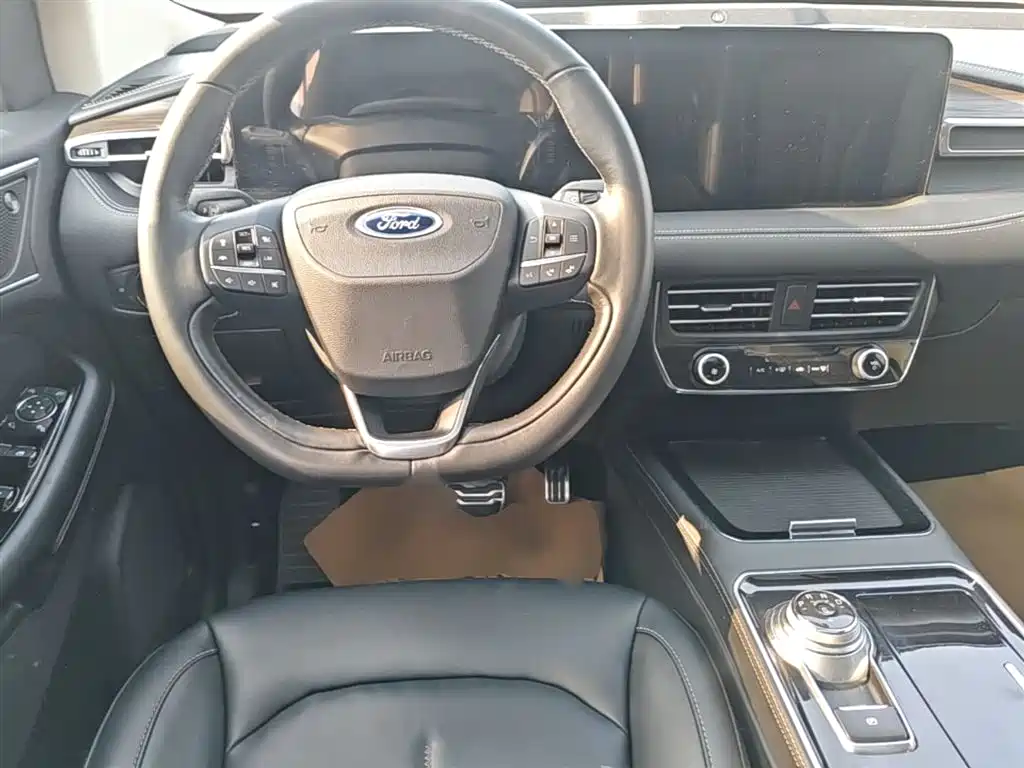Ford Edge 2021 — фото 11