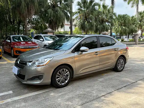 Citroën C4L 2015