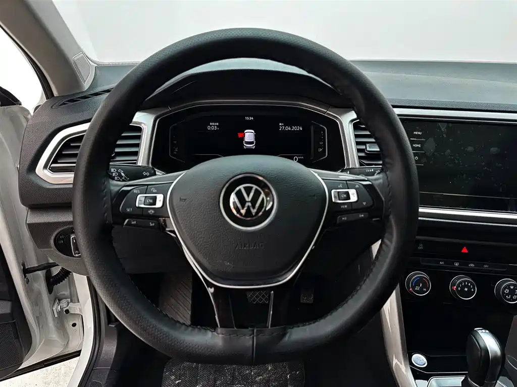 Volkswagen T-Roc 2022 — фото 11