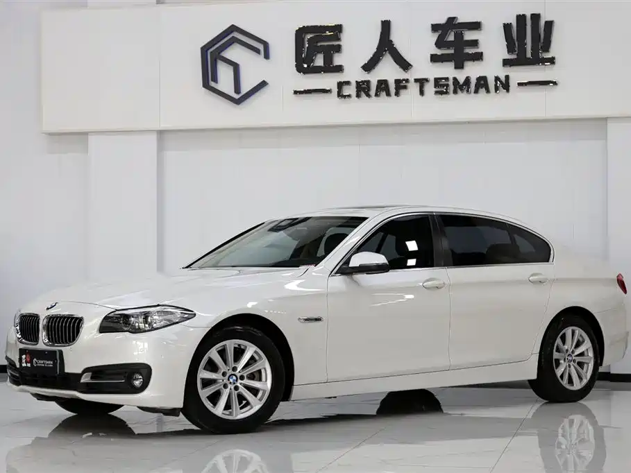 BMW 5 Series 2015 — фото 3