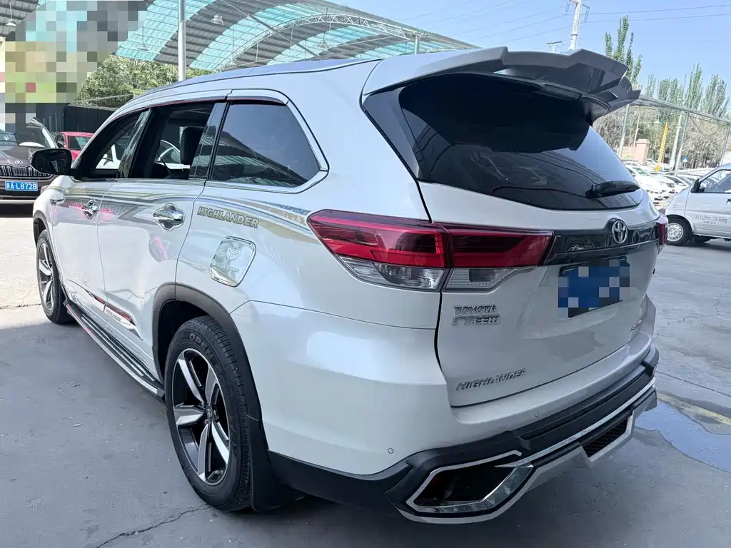 Toyota Highlander 2019 — фото 18