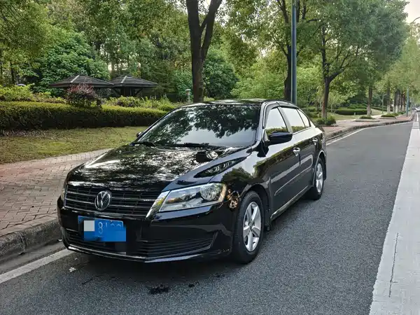 Volkswagen Lavida 2015