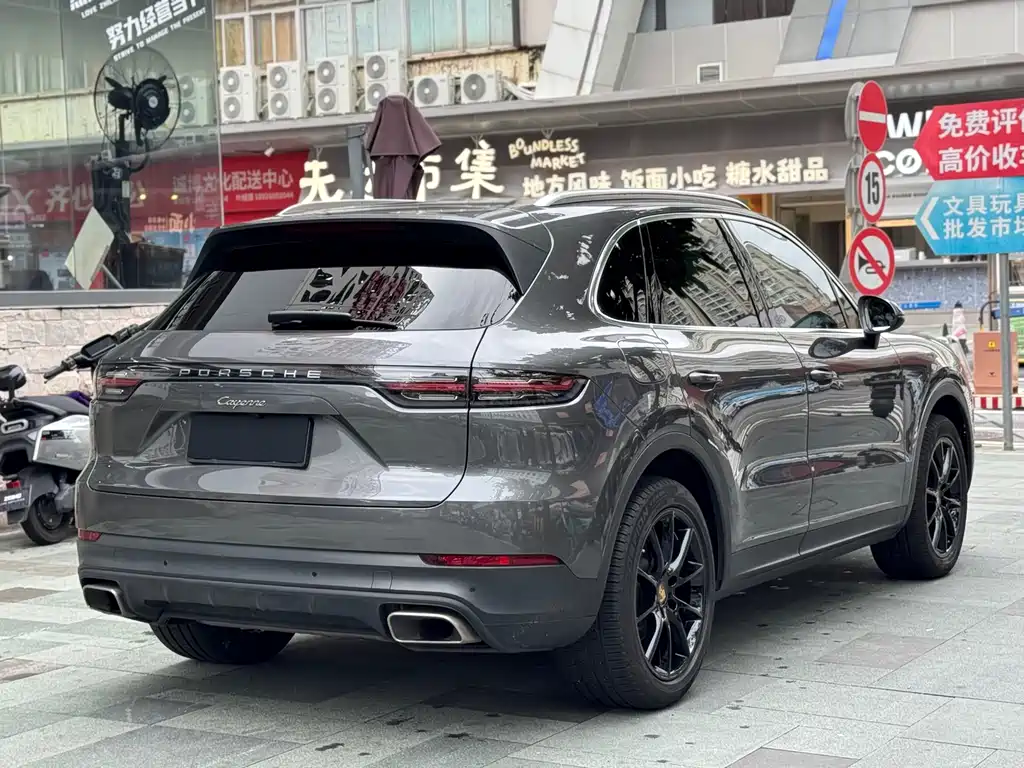Porsche Cayenne 2019 — фото 9