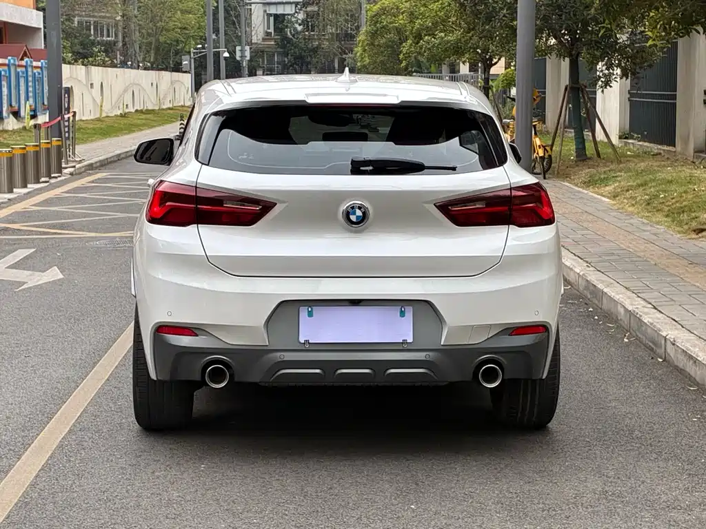 BMW X2 2022 — фото 8