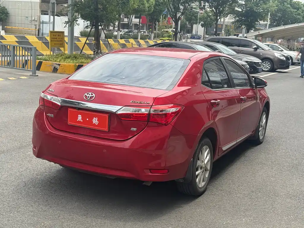 Toyota Corolla 2015 — фото 7