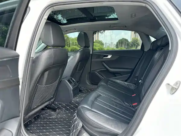 Audi A4L 2017