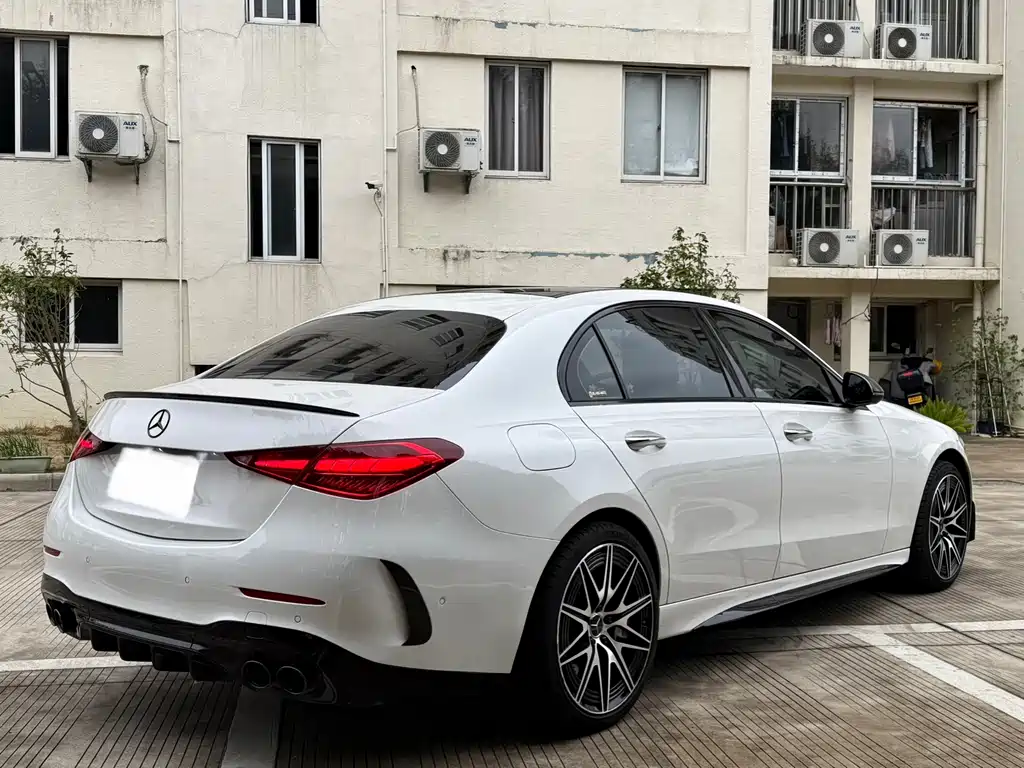 Mercedes-Benz C-Class 2025 — фото 13