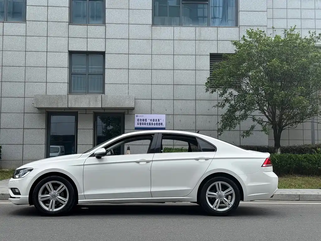 Volkswagen Lamando 2016