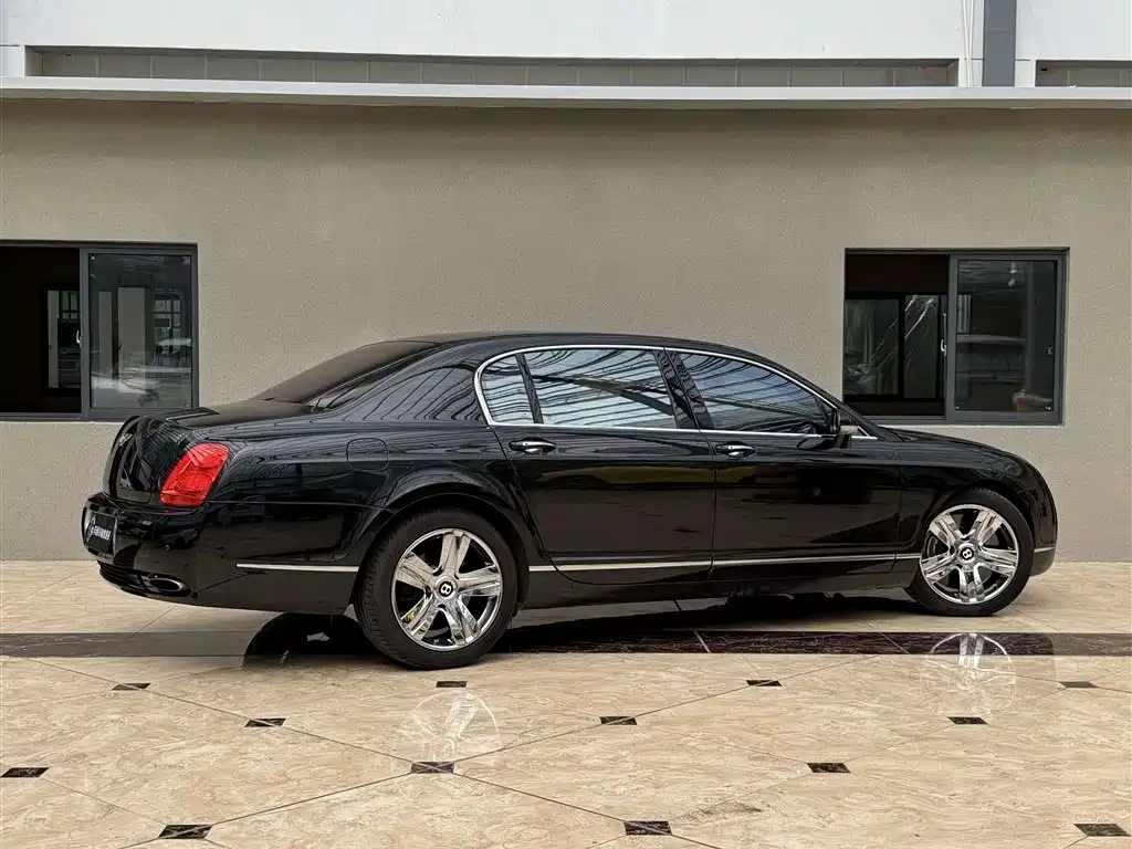 Bentley Flying Spur 2008 — фото 20