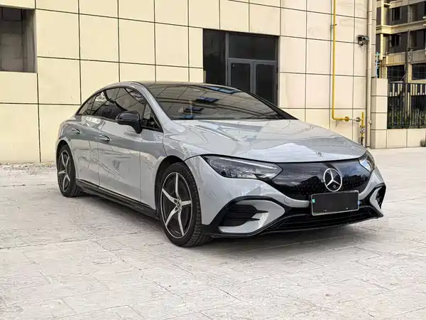 Mercedes-Benz EQE 2022