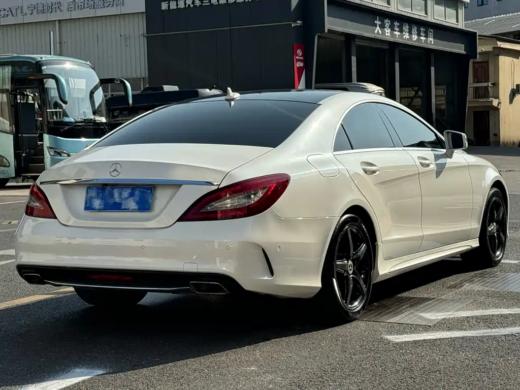 Mercedes-Benz CLS 2017 — фото 7