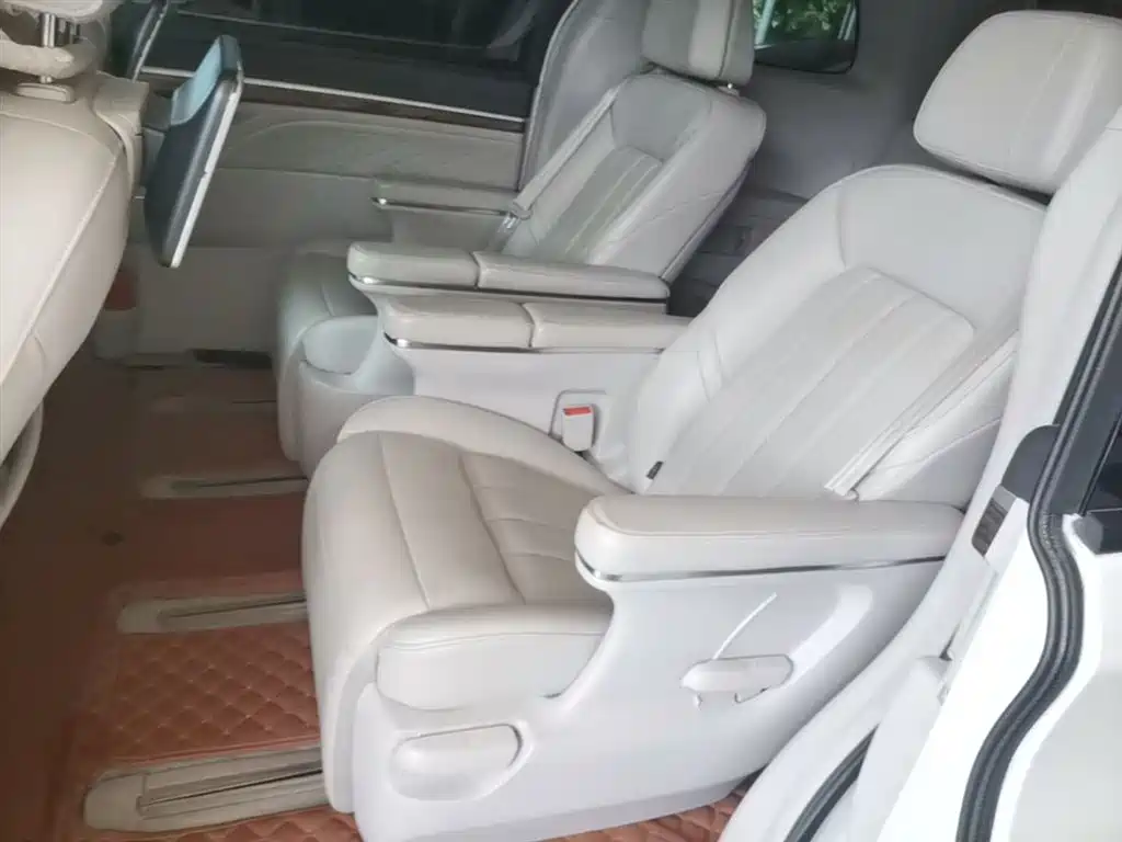 GAC Motor Trumpchi M8 2018 — фото 17