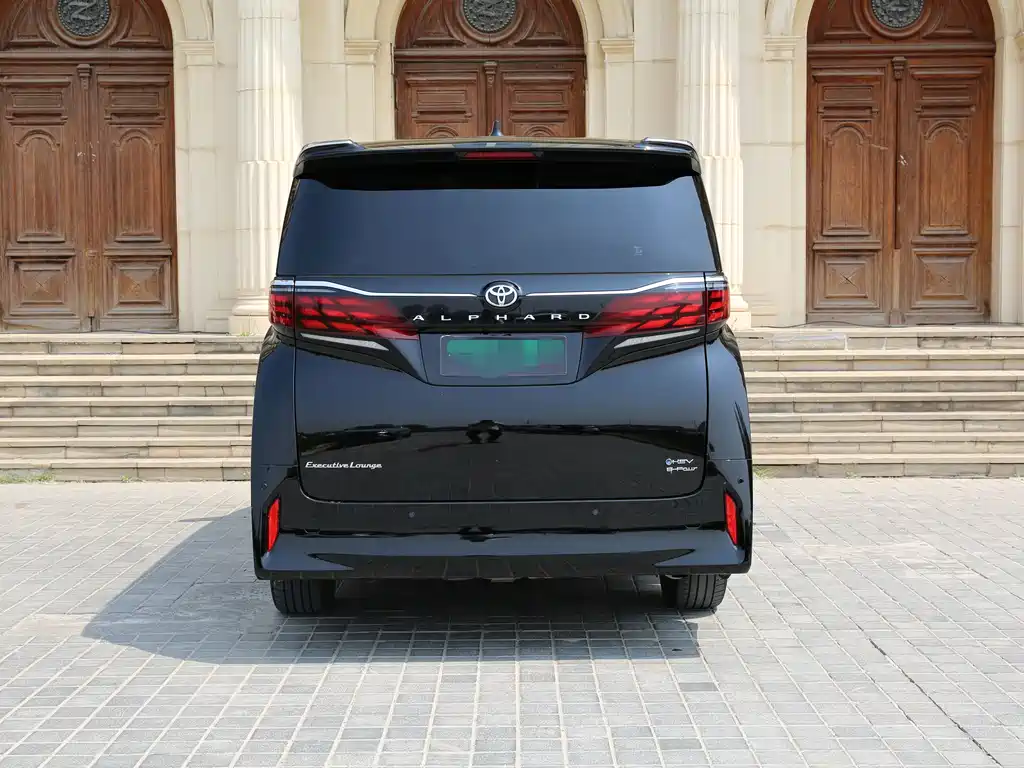 Toyota Alphard 2025 — фото 4