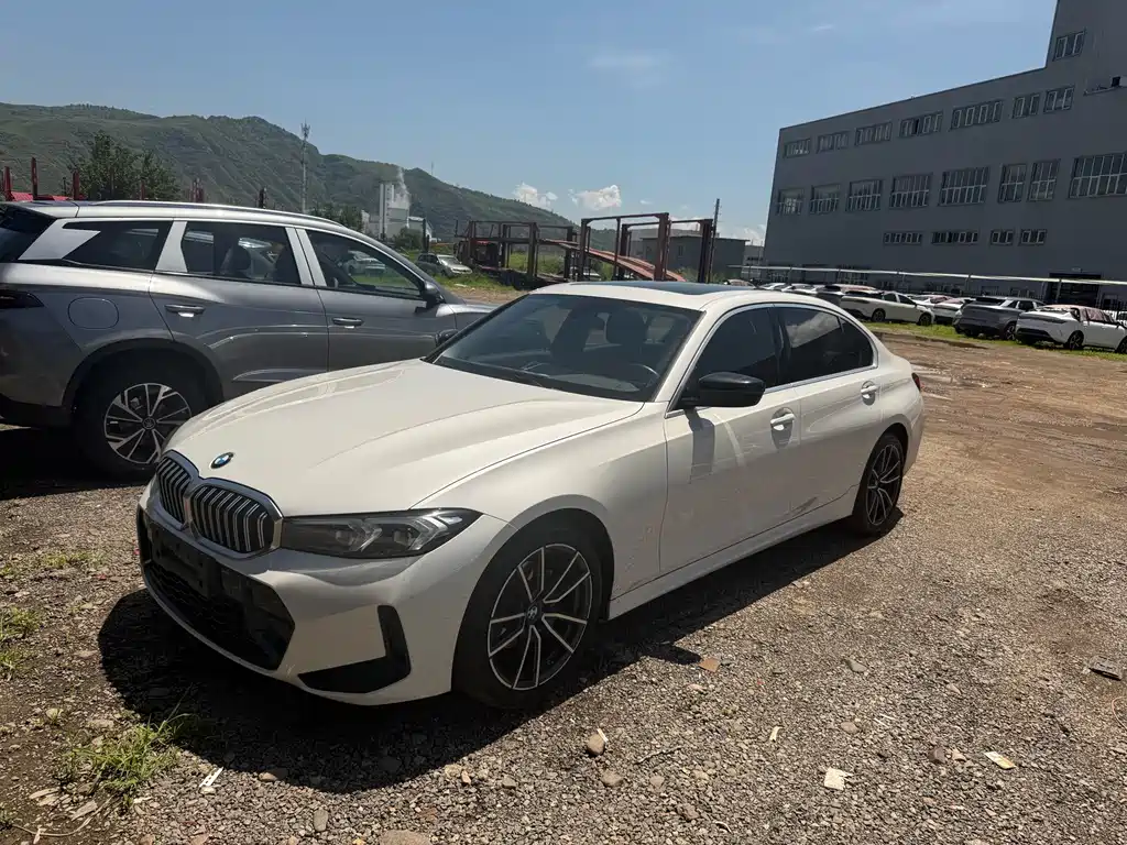 BMW 3 Series 2023